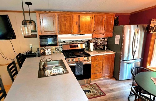 Lyndon Station Cabin | Arbor Lake Getaway 2, just minutes from Wisconsin Dells