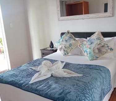 Beacon Bay House | Arbor Lodge