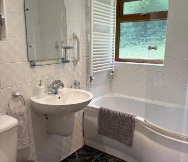 Pevensey Ski Chalet | Arbour View