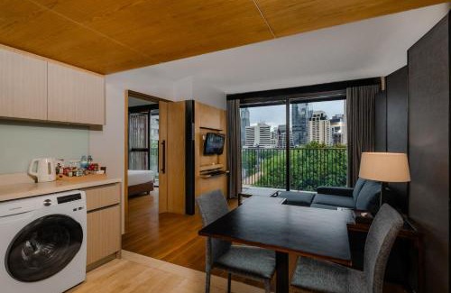 Ploenchit Hotel | Arcadia Suites Bangkok