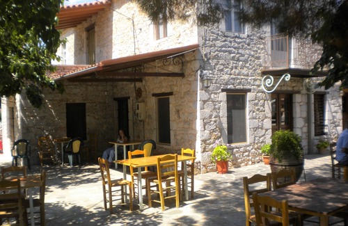 Fokiano House | Arcadian Stone House For You