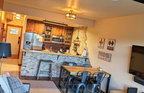 Fraser Condo | Archer's adventure - your mountain escape w/hot tub