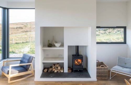Skinidin House | Architect designed eco house with stunning loch and Mountain Views