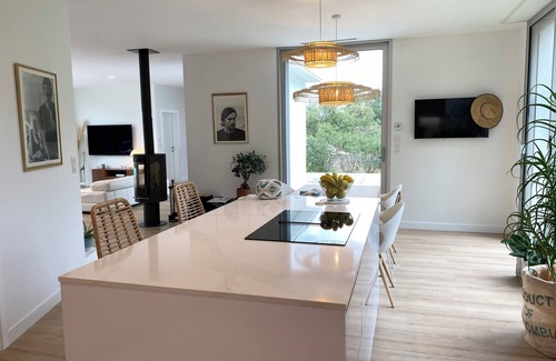 Bouliac Villa | Architect-designed house with pool 10 minutes from Bordeaux in prime location