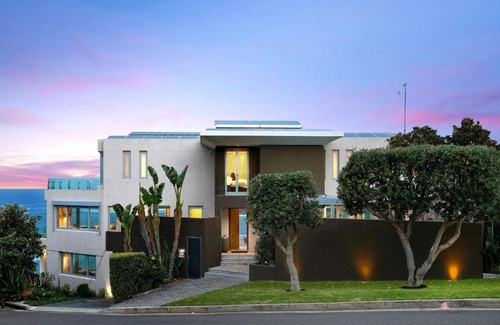 Maroubra Villa | Architect Designed Oceanfront Dream Home