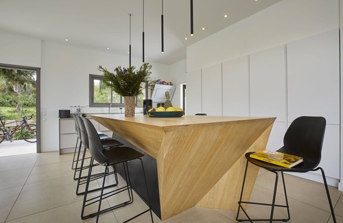 Sorede Villa | Architect-designed villa at the foot of the Albères mountains/7 km from beaches