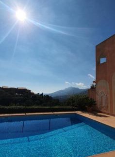 Theoule-sur-Mer Apartment | Architect's studio with pool, sea view and AC