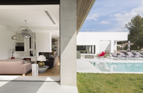 Perier House | Architect's villa & swimming pool in the heart of Marseille