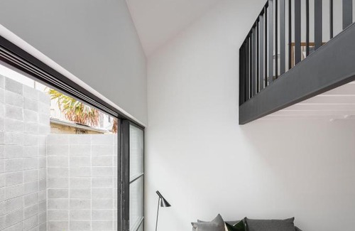 Pyrmont Apartment | Architectural Design Award Winning Home in Pyrmont