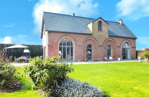 Sainte-Colombe House | Architectural villa near the coast, Sainte-Colombe