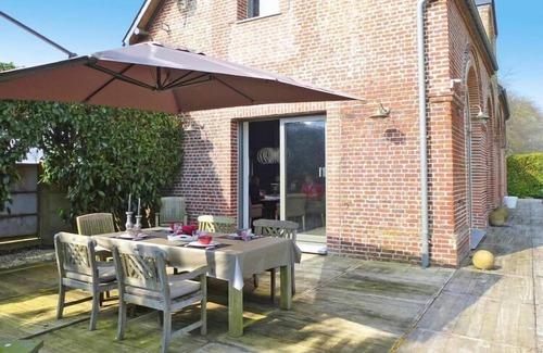 Sainte-Colombe House | Architectural villa near the coast, Sainte-Colombe