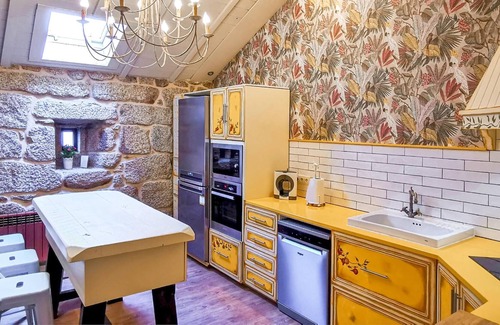A Lama House | Are you dreaming of dream vacation in the house with pool?