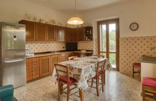 Piancastagnaio Apartment | Are you looking for a family-friendly vacation spot in beautiful surroundings? Then this vacation ap