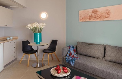 Bat Yam Hotel | Arena by the Beach