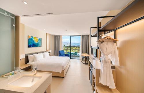 Cam Lam Hotel | Arena Cam Ranh Pearl Bay
