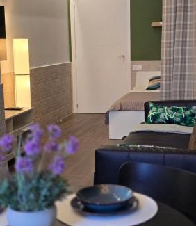 Malilla Apartment | Arena Legacy Modern Suits
