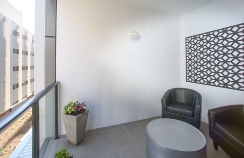 Newcastle Apartment | Arena on the Beach