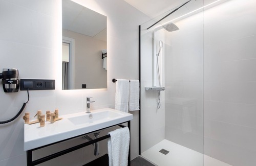 Quatre Carreres Hotel | Arena Zone Hotel