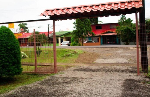 El Tanque House | Arenal Ciprés House.