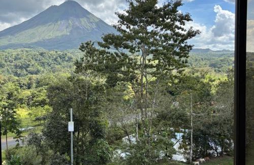 Arenal Hot Springs Hotel | Arenal Roca Lodge & Bungalows