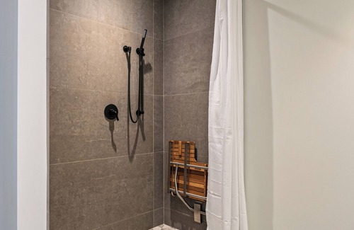 Empire Pass Apartment | Argent at Deer Valley Resort - Hotel Room #105B