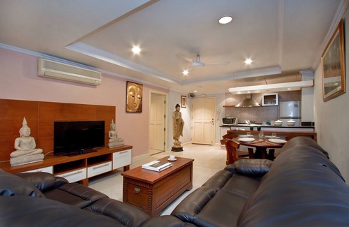 Pratumnak Hill Apartment | Argyle Apartments Pattaya
