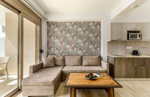 Nikita Apartment | Aria Garden Suites