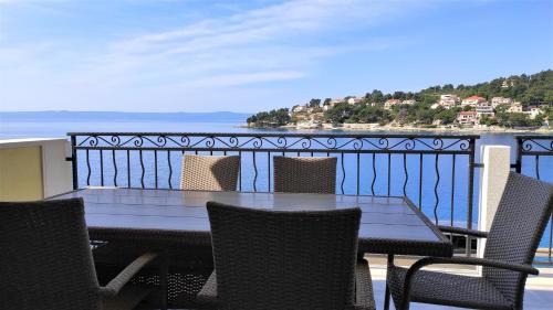 Sumartin Apartment | ARIA
