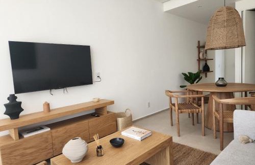 Flamingos Apartment | Aria Ocean mountain 715B QueridaEstancia