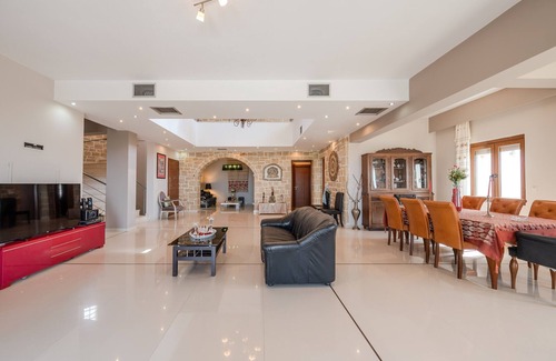 Agia Paraskevi Villa | Arios Lux villa,50 sqm pool,Rural,8 guests,Rethymno