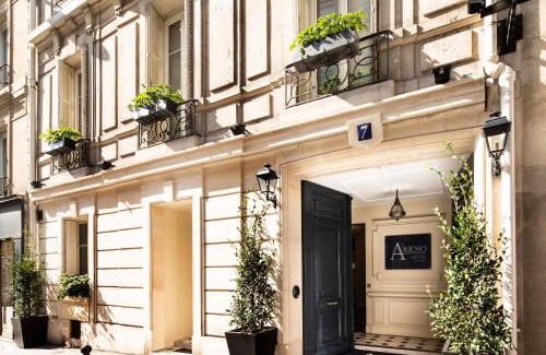 8th Arrondissement Hotel | Arioso
