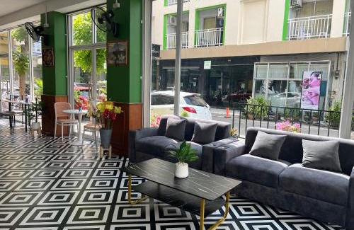 Patong Hotel | Arisa Hotel Patong Beach