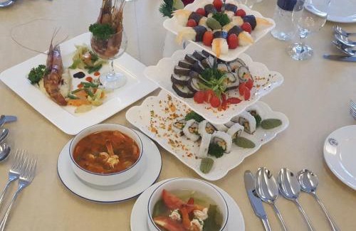 Gulshan Hotel | Aristocrat Inn - Lake Park & USA club