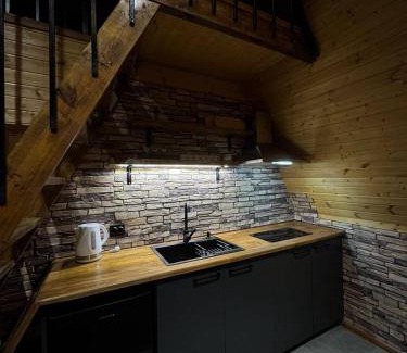 Dilijan Ski Chalet | Ariverev