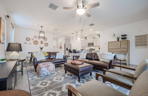 Maricopa County House | Arizona Desert Escape with Hot/Cold Tub