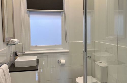 Echuca Hotel | ARK Apartments