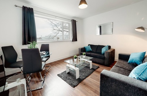 Hinckley Apartment | Arlan Apartments for Comfort and Ease, Hinkley - Apt. A