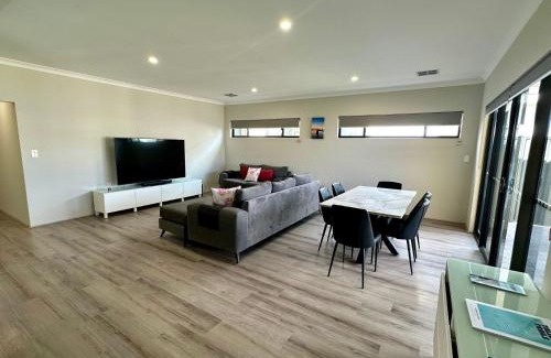 Busselton House | Arlia - Busselton