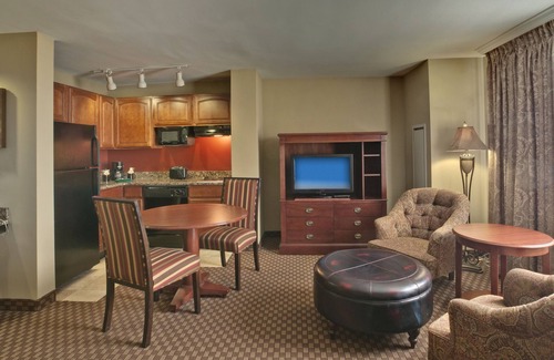 Court House Hotel | Arlington Court Suites, a Clarion Collection Hotel