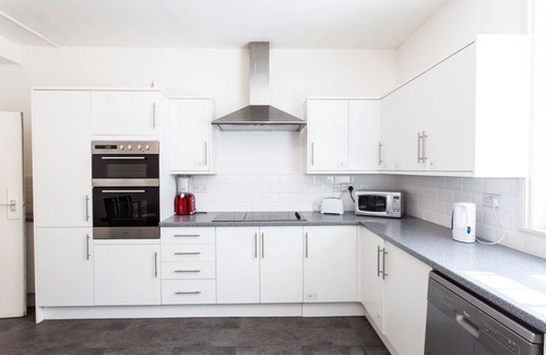 Clifton House | Arlington Villas Townhouse by Clifton Short Lets