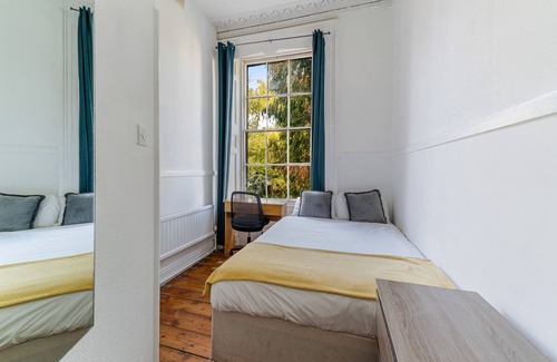 Clifton House | Arlington Villas Townhouse by Clifton Short Lets