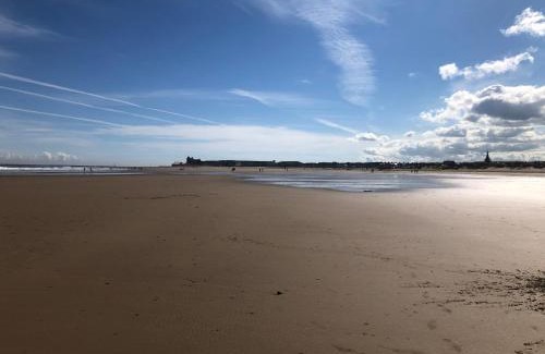 Redcar House | Armada Guesthouse