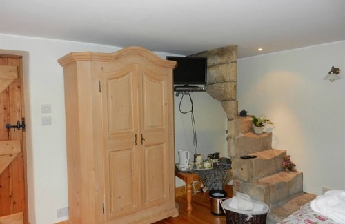 Seaton Bed & Breakfast | Armidale Cottages Bed & Breakfast