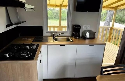 Villeneuve-les-Maguelone House | Arnel Campsite * - Mobil-home Nest Sun - 33m2 - 3 bedrooms - 6 people