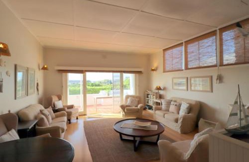 Waenhuiskrans House | Arniston Holiday Cottage