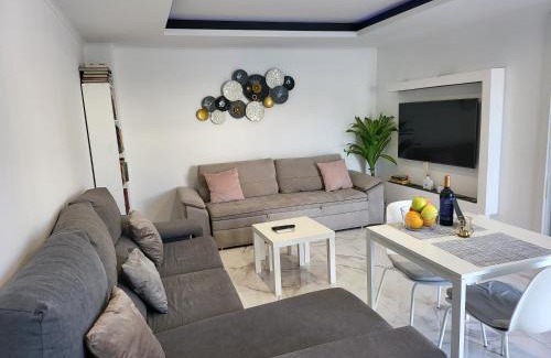 Charneca de Caparica e Sobreda Villa | Aroeira Tropical Villa