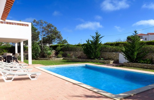 Aljezur Villa | Arrifana Detached 3 bedroom Villa w/Private Pool, Garden and WiFi close to beach