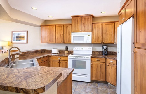 Coeur d'Alene Resort | Arrow Point Resort 2bdr