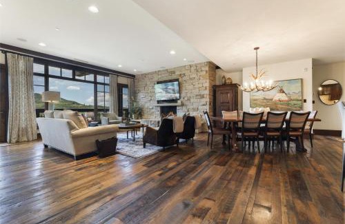 Empire Pass House | Arrowleaf Lodge - 3 Bed Condo #415