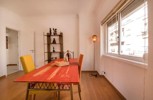 Santo Amaro Apartment | Art and Design Apartment in Lisbon